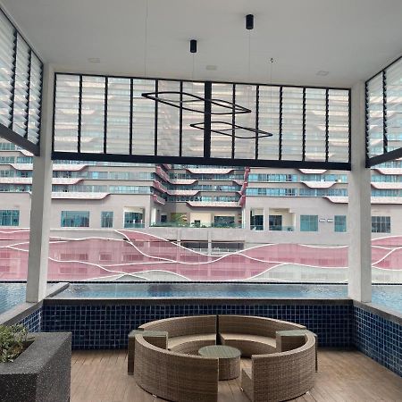 קואלה לומפור Reizz Residence By Leo Suites מראה חיצוני תמונה