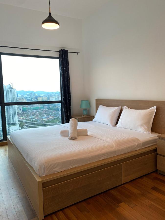 קואלה לומפור Reizz Residence By Leo Suites מראה חיצוני תמונה