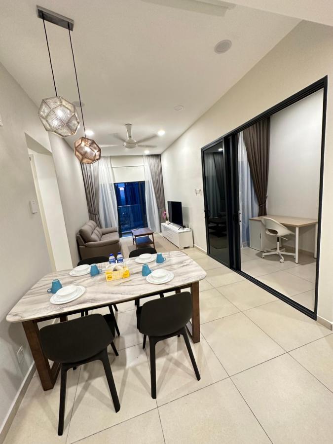 קואלה לומפור Reizz Residence By Leo Suites מראה חיצוני תמונה