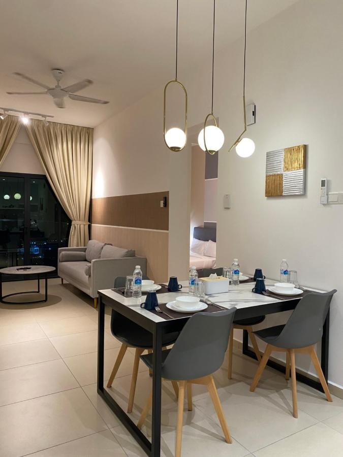 קואלה לומפור Reizz Residence By Leo Suites מראה חיצוני תמונה