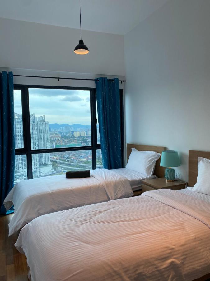 קואלה לומפור Reizz Residence By Leo Suites מראה חיצוני תמונה