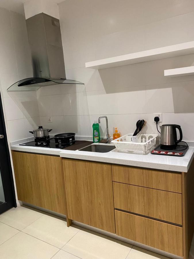 קואלה לומפור Reizz Residence By Leo Suites מראה חיצוני תמונה