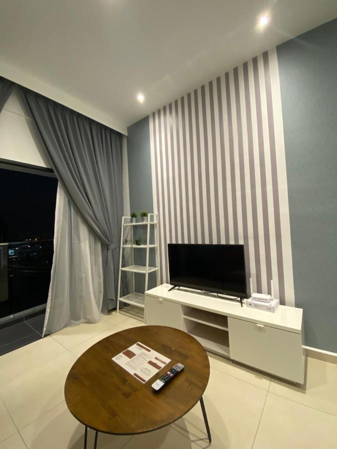 קואלה לומפור Reizz Residence By Leo Suites מראה חיצוני תמונה
