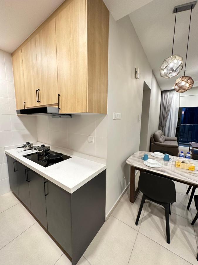 קואלה לומפור Reizz Residence By Leo Suites מראה חיצוני תמונה